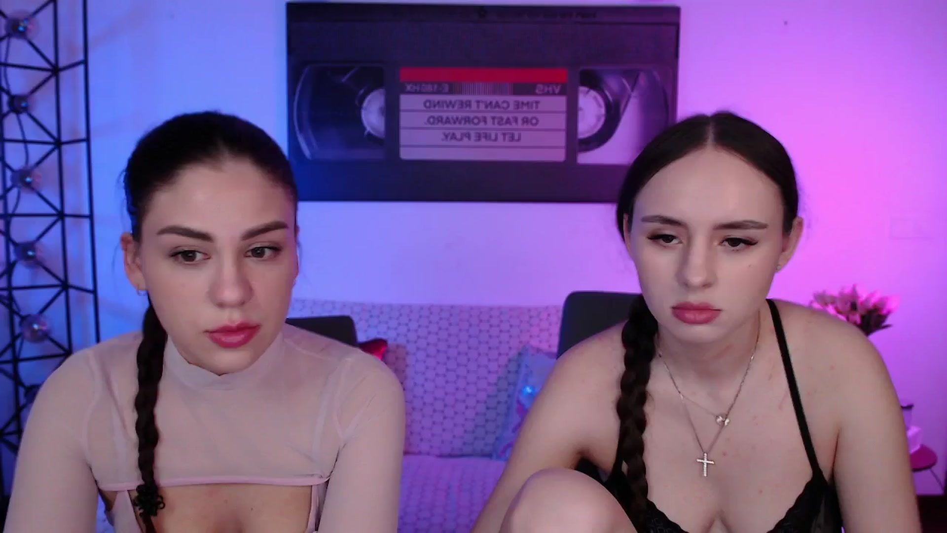 Gallery image thumbnail from Lady_Luck0's myfreecams stream on, 04/18/2026, 21:37 image 1 of 20