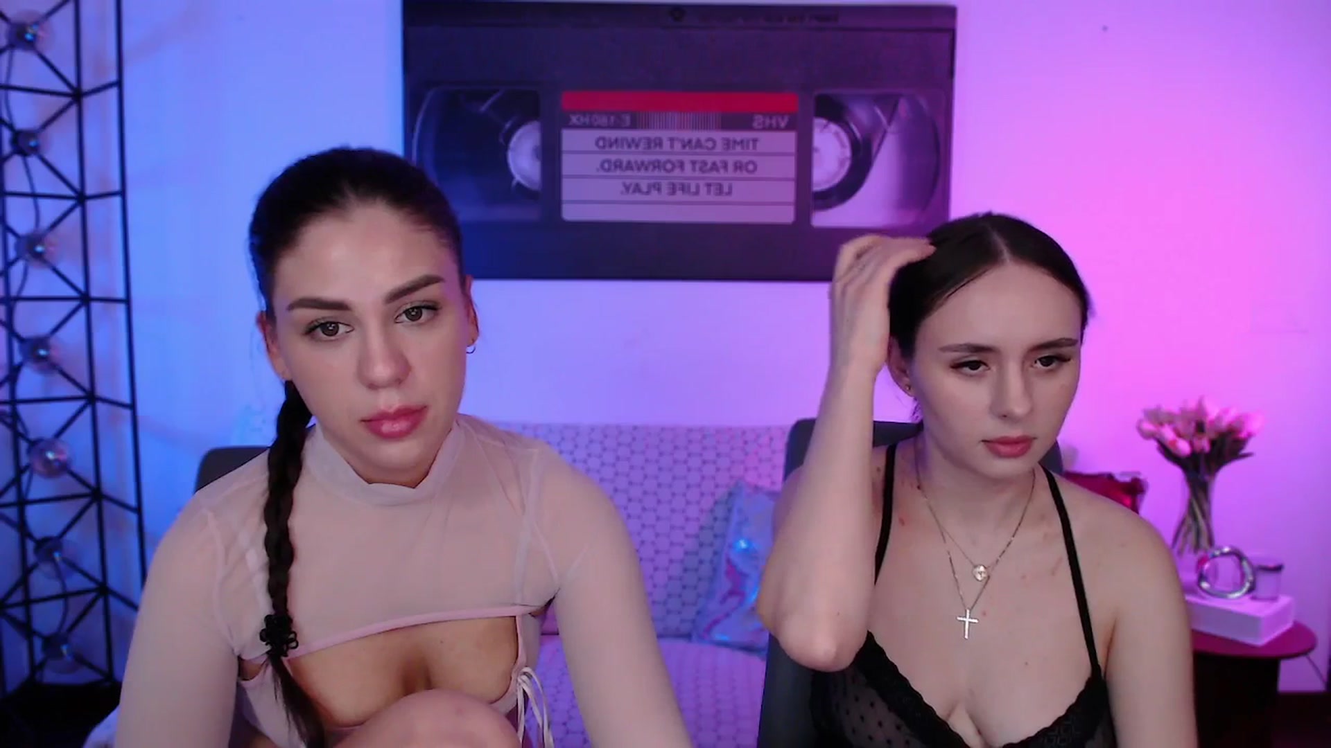 Gallery image thumbnail from Lady_Luck0's myfreecams stream on, 04/18/2026, 21:37 image 15 of 20