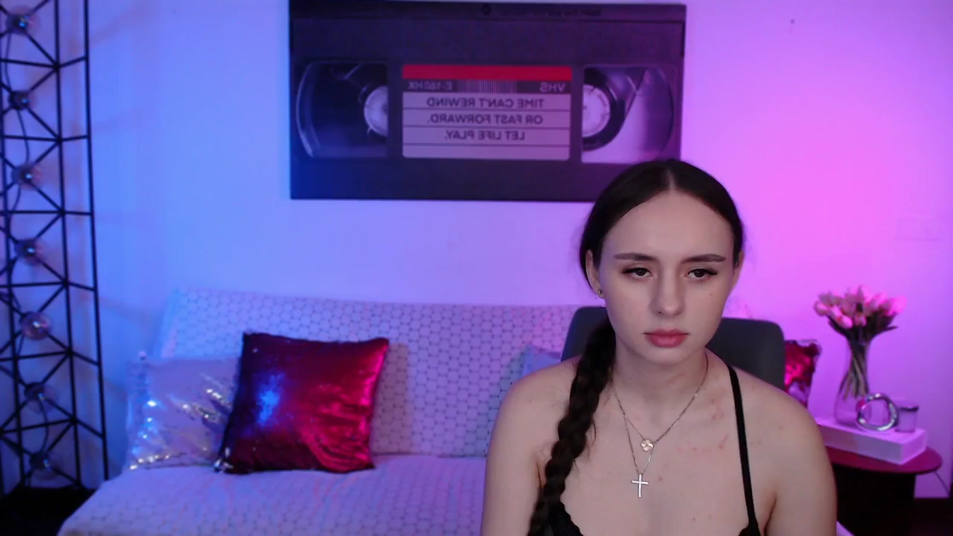 Gallery image thumbnail from Lady_Luck0's myfreecams stream on, 04/18/2026, 22:59 image 15 of 20