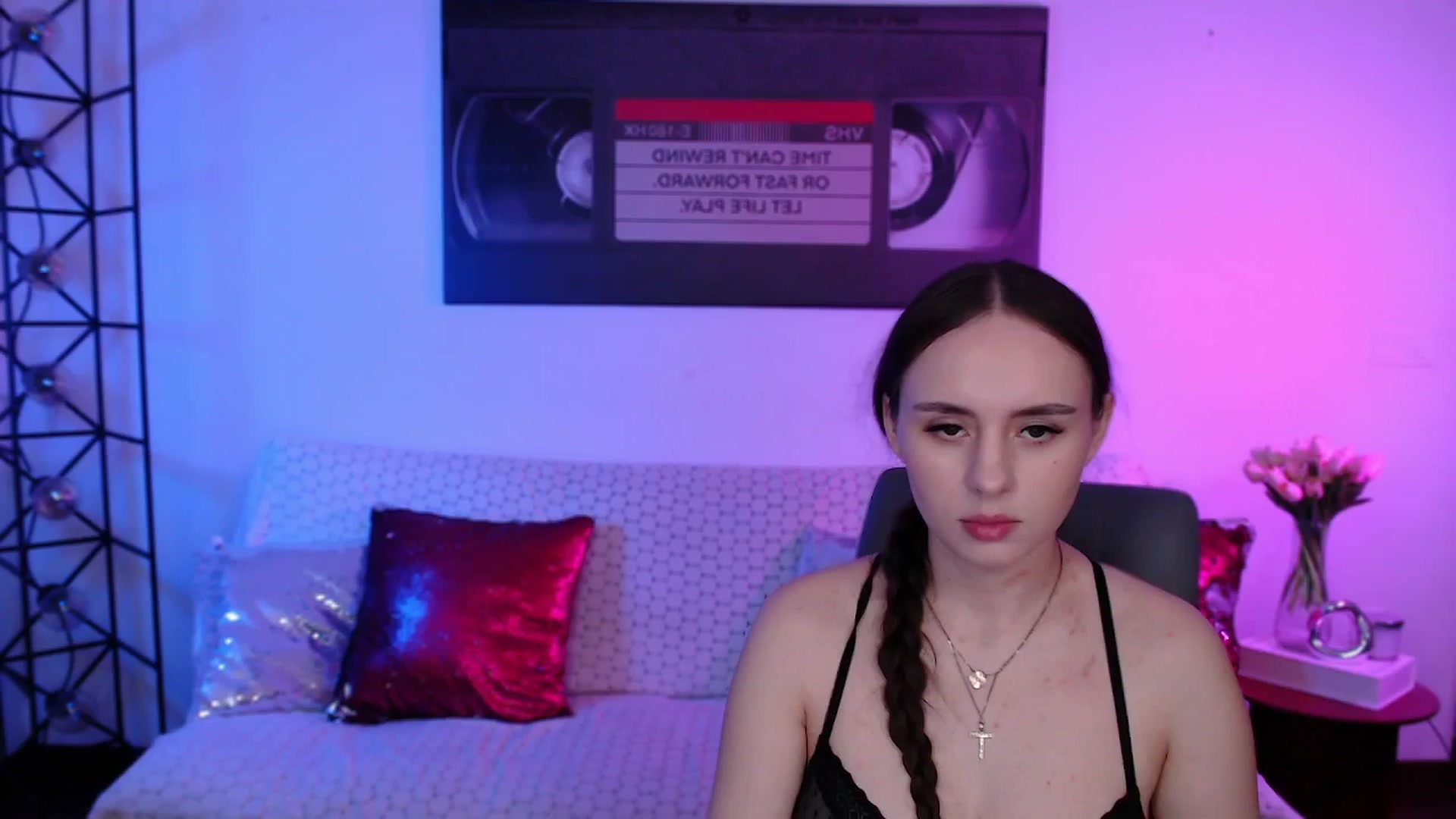 Gallery image thumbnail from Lady_Luck0's myfreecams stream on, 04/18/2026, 22:59 image 10 of 20
