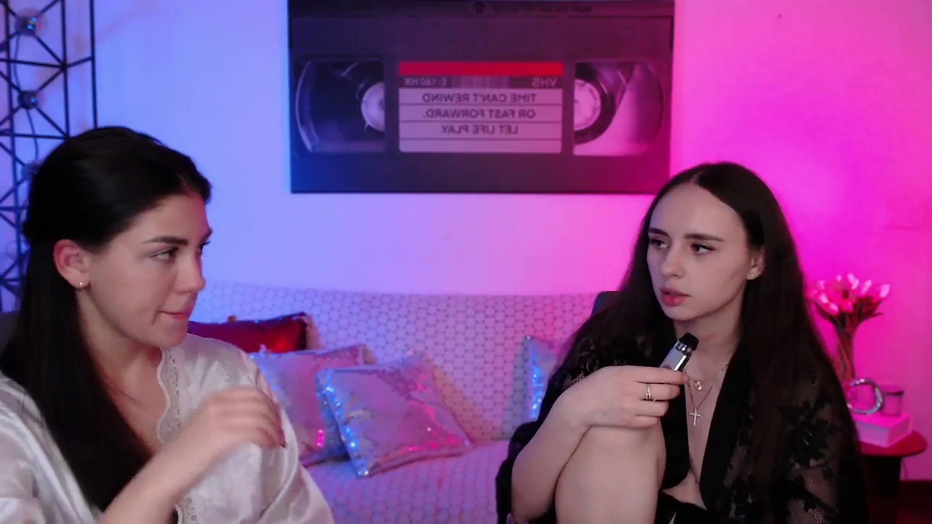 Gallery image thumbnail from Lady_Luck0's myfreecams stream on, 04/23/2026, 24:03 image 19 of 20