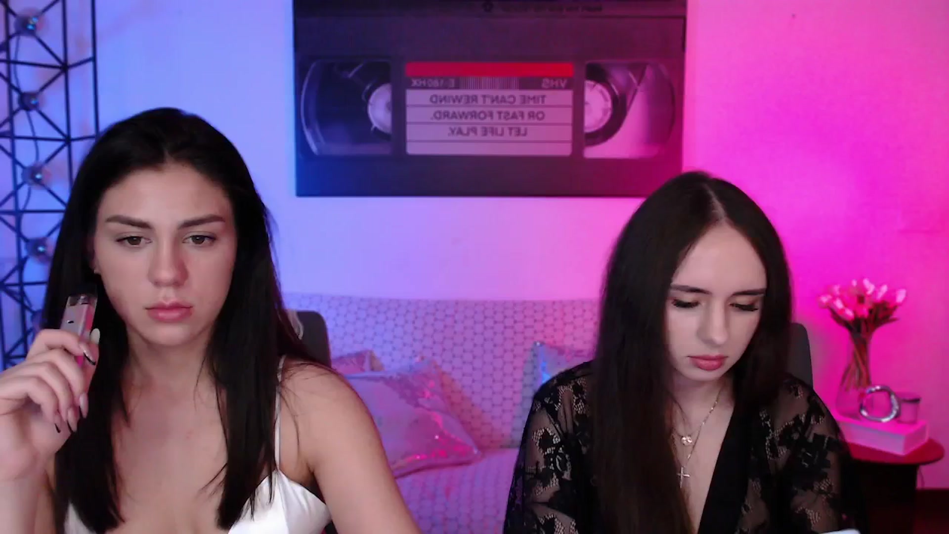 Gallery image thumbnail from Lady_Luck0's myfreecams stream on, 04/23/2026, 24:03 image 3 of 20