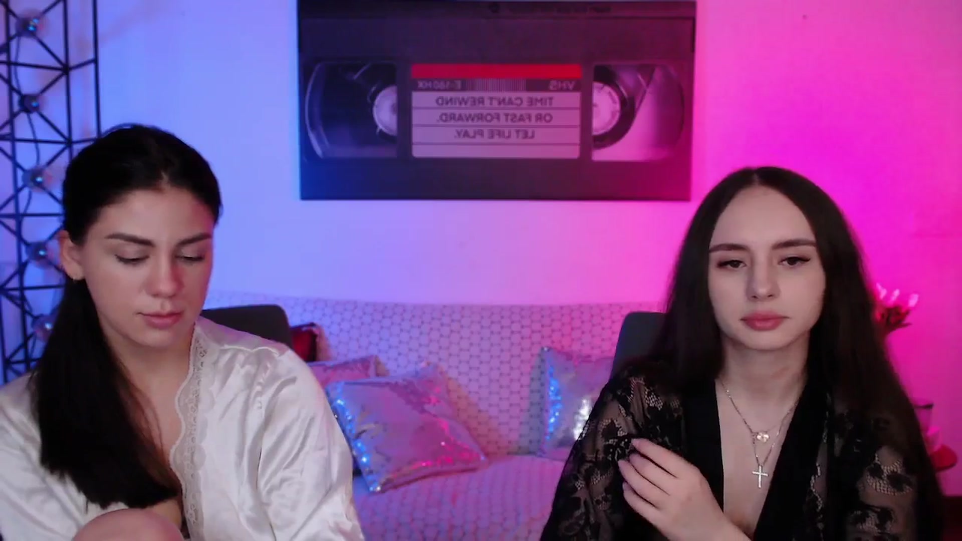 Gallery image thumbnail from Lady_Luck0's myfreecams stream on, 04/23/2026, 24:03 image 15 of 20