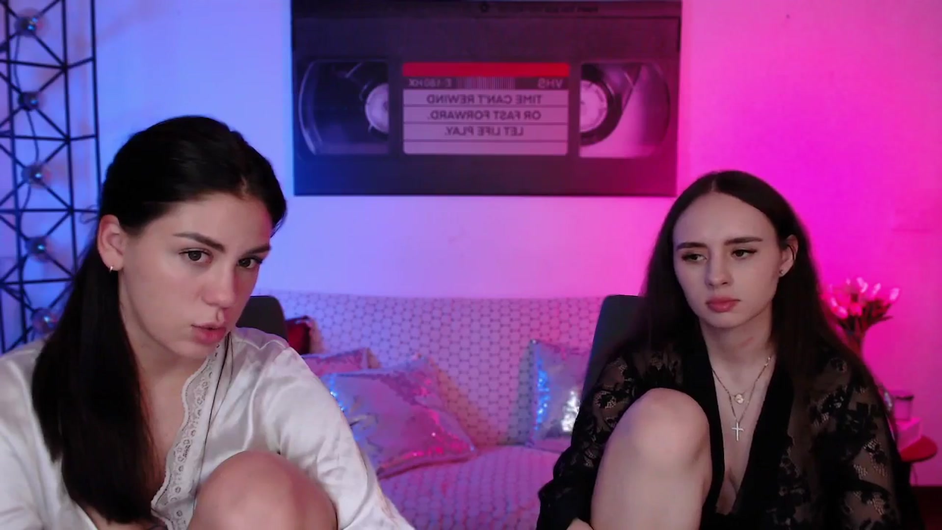 Gallery image thumbnail from Lady_Luck0's myfreecams stream on, 04/23/2026, 24:03 image 17 of 20