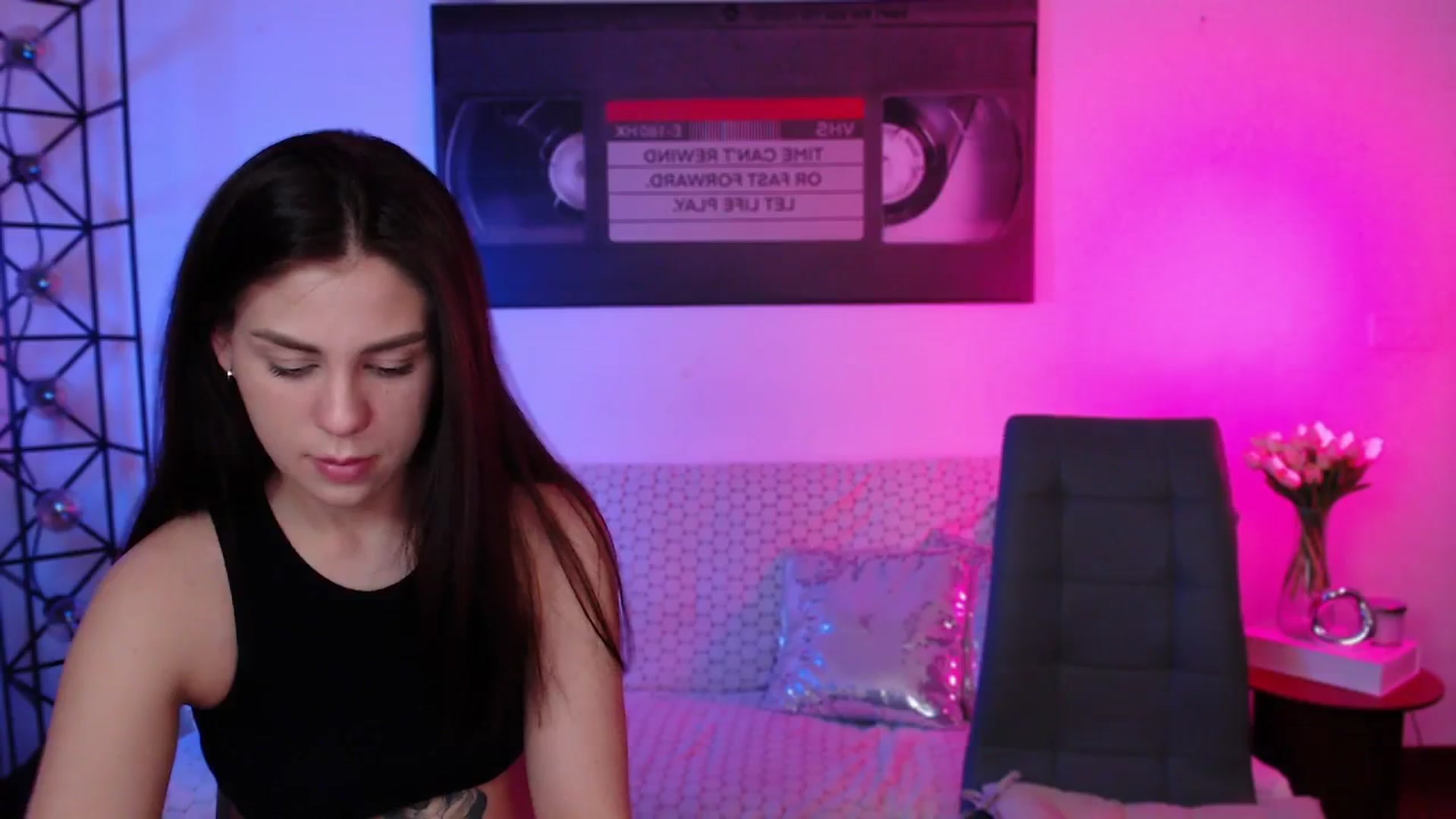 Gallery image thumbnail from Lady_Luck0's myfreecams stream on, 04/26/2026, 22:02 image 16 of 20
