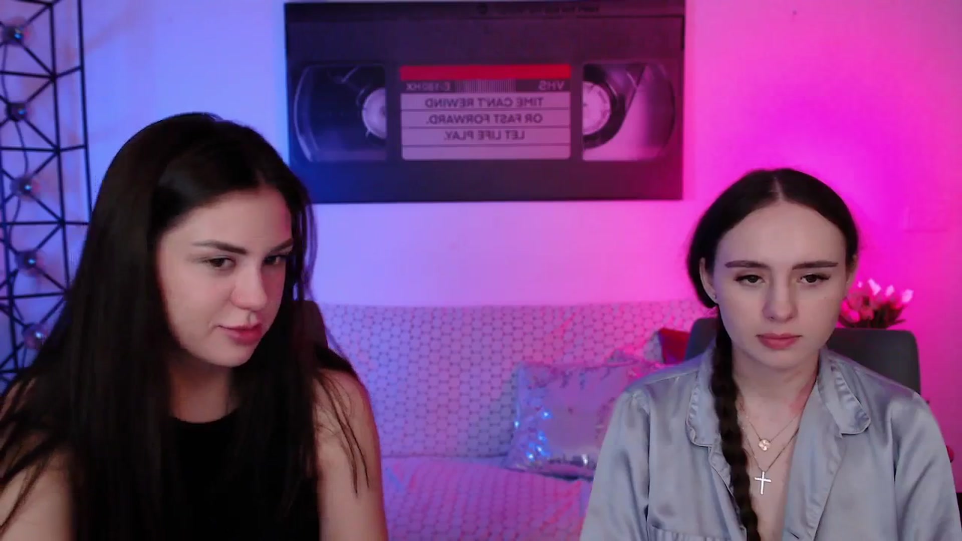 Gallery image thumbnail from Lady_Luck0's myfreecams stream on, 04/27/2026, 24:03 image 14 of 20