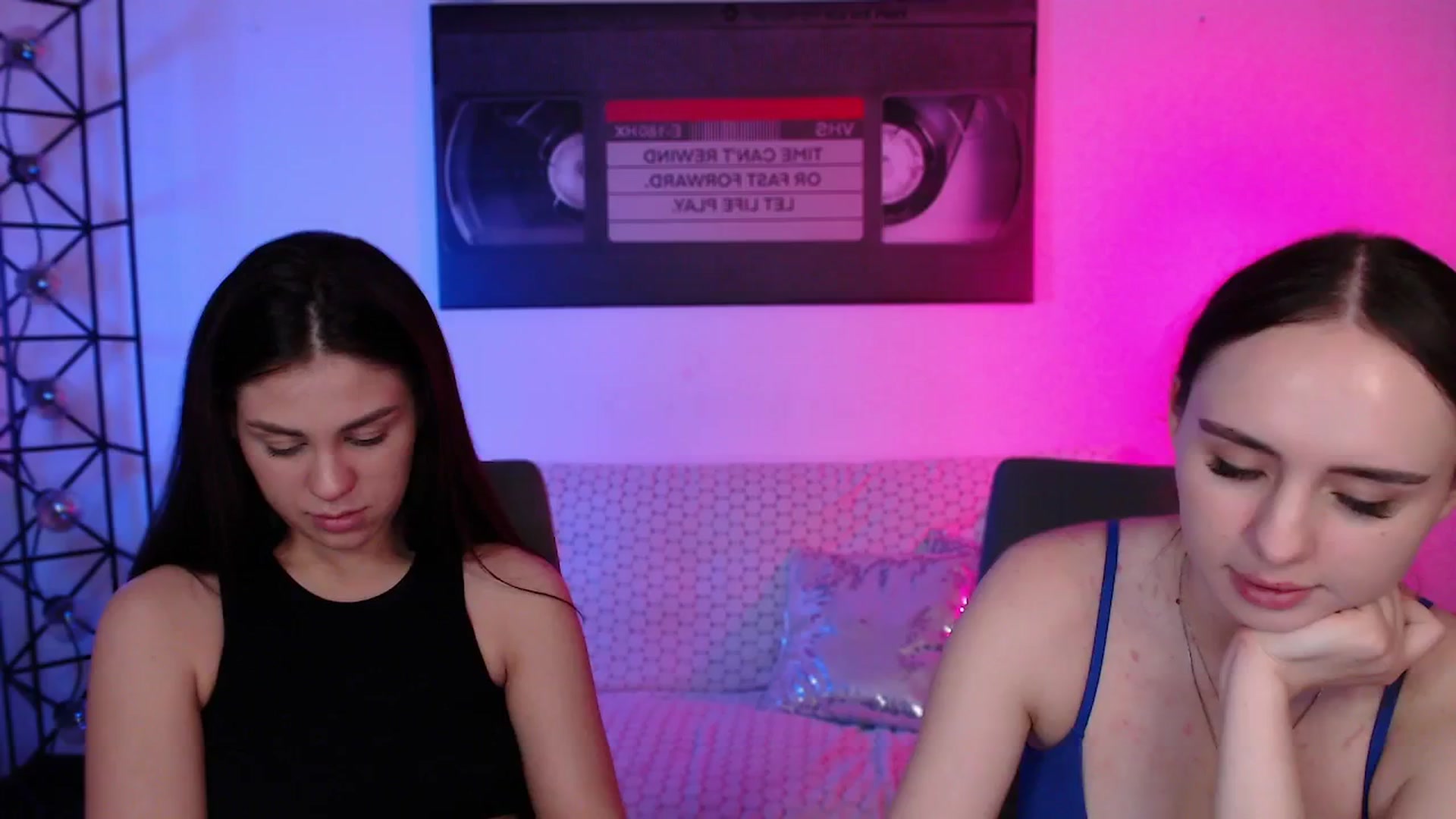 Gallery image thumbnail from Lady_Luck0's myfreecams stream on, 04/27/2026, 02:16 image 18 of 20