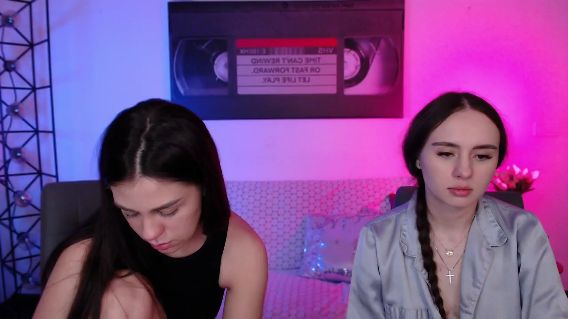 Gallery image thumbnail from Lady_Luck0's myfreecams stream on, 04/27/2026, 02:16 image 3 of 20