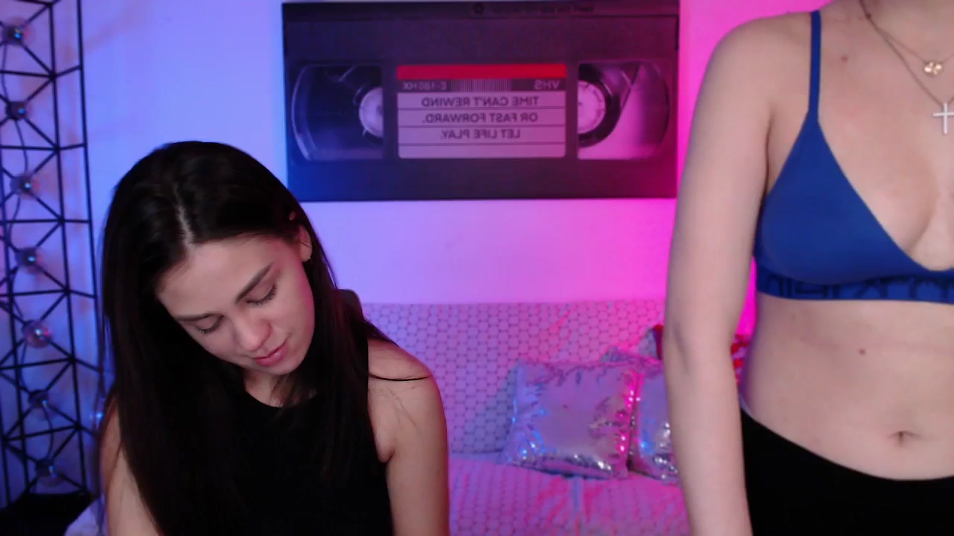 Gallery image thumbnail from Lady_Luck0's myfreecams stream on, 04/27/2026, 02:16 image 10 of 20
