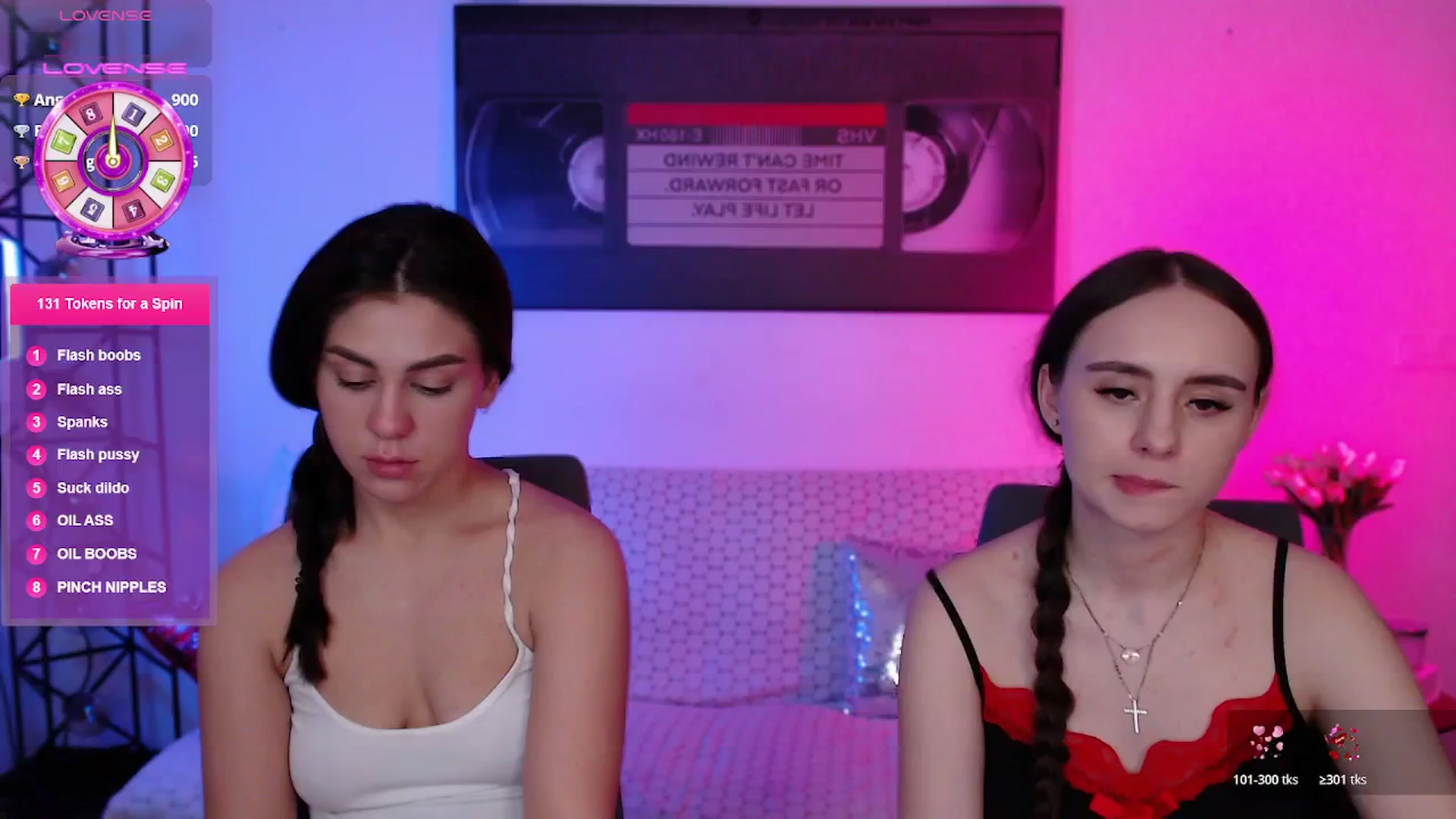 Gallery image thumbnail from Lady_Luck0's myfreecams stream on, 04/29/2026, 03:00 image 18 of 20
