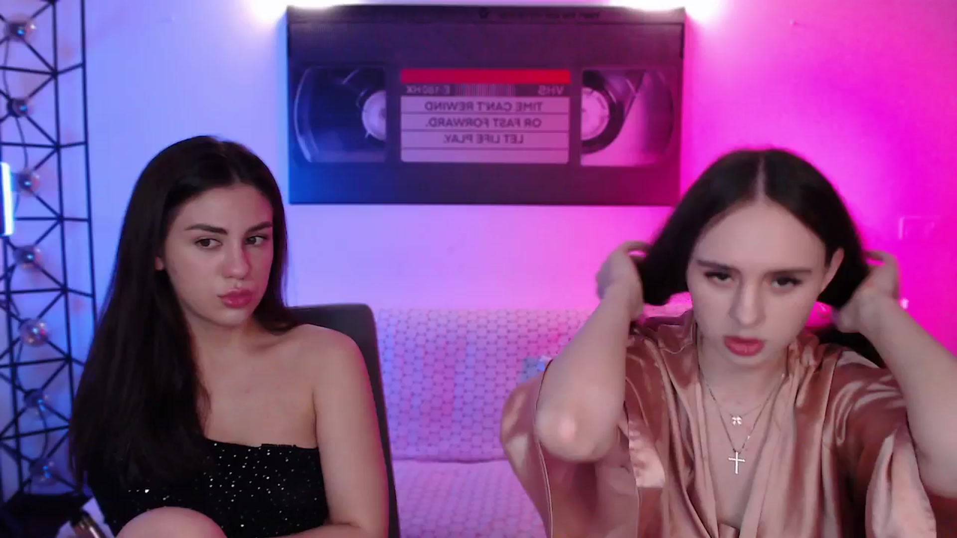 Gallery image thumbnail from Lady_Luck0's myfreecams stream on, 04/30/2026, 21:16 image 15 of 20