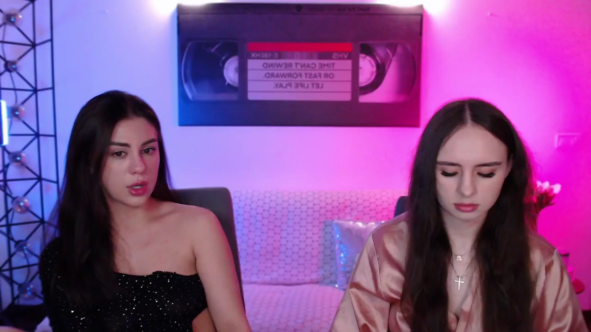 Gallery image thumbnail from Lady_Luck0's myfreecams stream on, 04/30/2026, 21:16 image 17 of 20