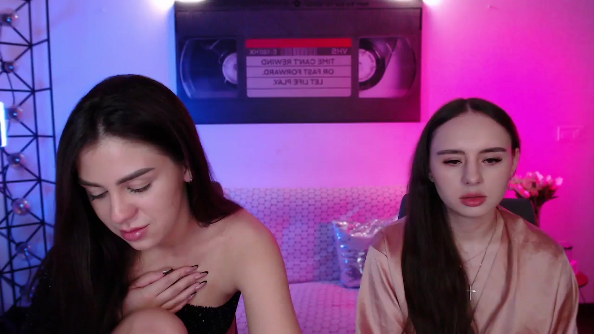 Gallery image thumbnail from Lady_Luck0's myfreecams stream on, 04/30/2026, 23:36 image 17 of 20