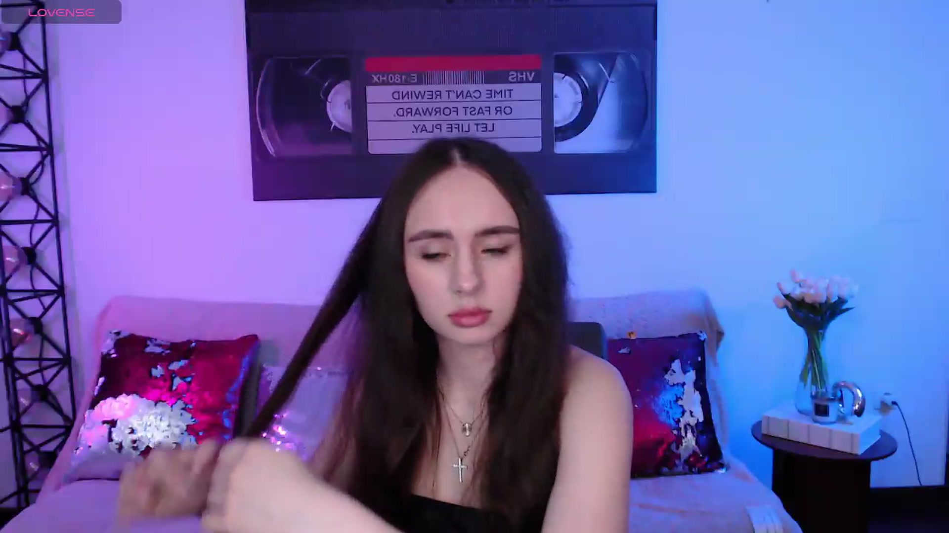 Gallery image thumbnail from Lady_Luck0's myfreecams stream on, 05/19/2026, 22:59 image 17 of 20