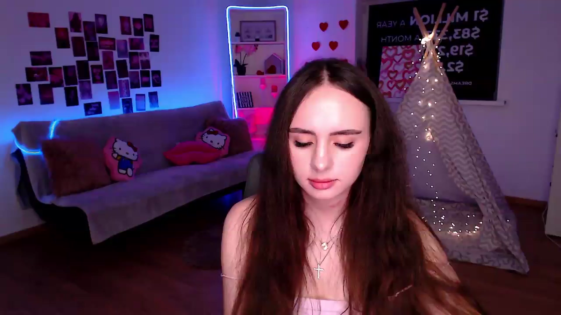Gallery image thumbnail from Lady_Luck0's myfreecams stream on, 05/22/2026, 24:00 image 1 of 20