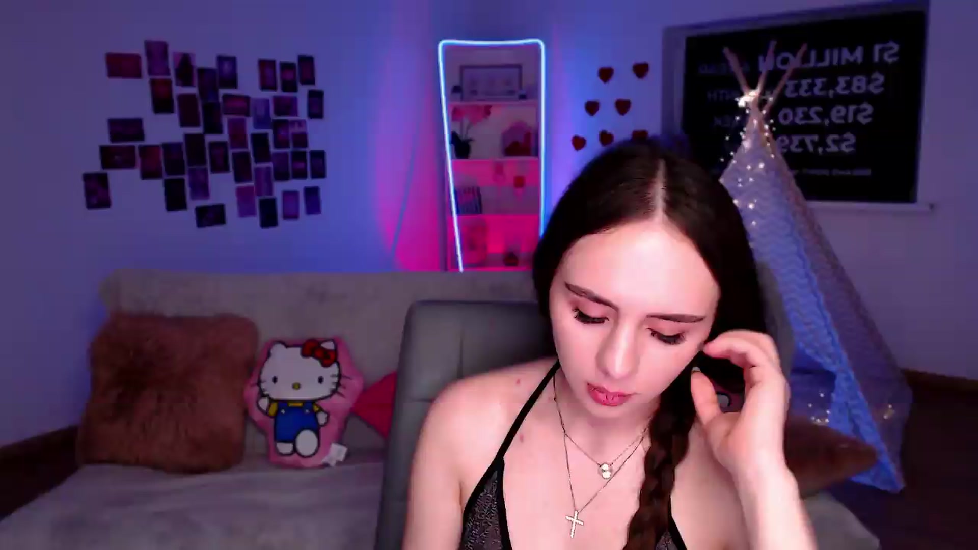 Gallery image thumbnail from Lady_Luck0's myfreecams stream on, 05/23/2026, 24:14 image 3 of 20