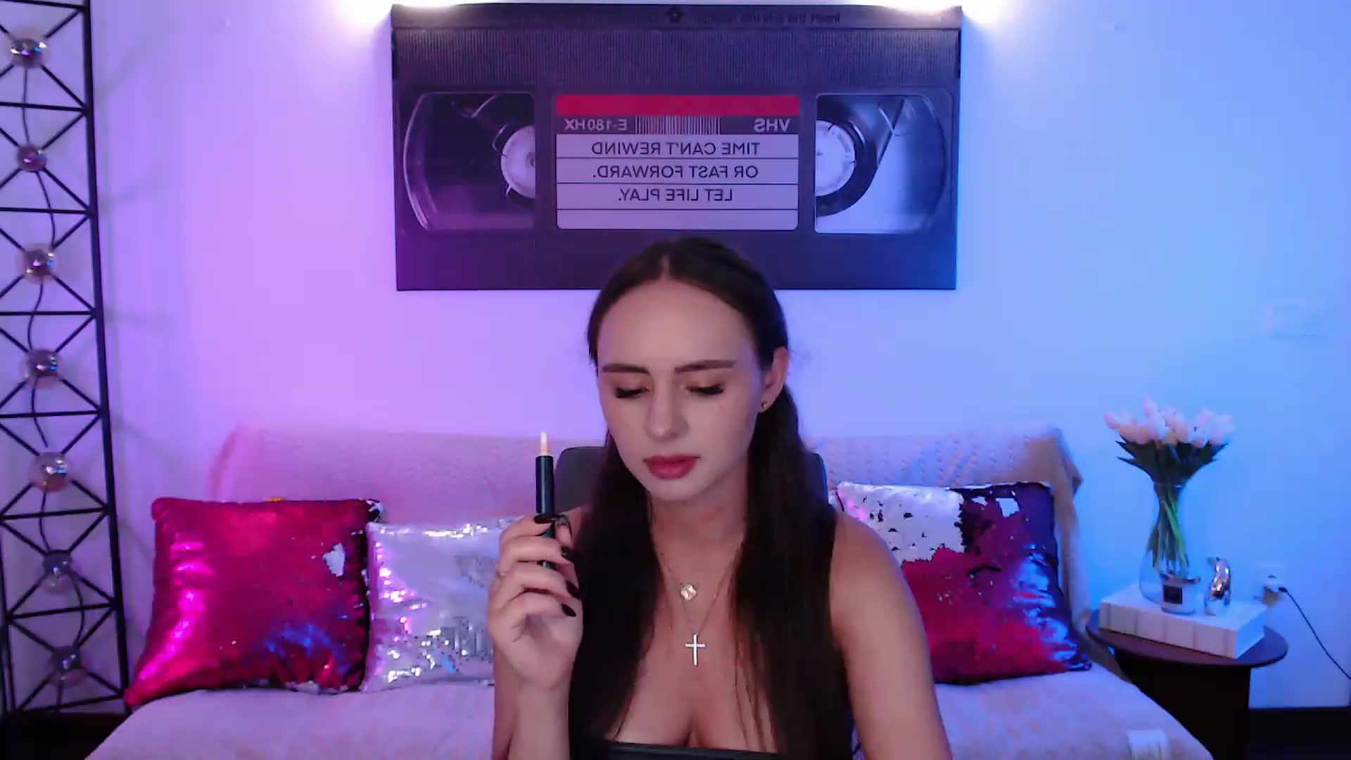 Gallery image thumbnail from Lady_Luck0's myfreecams stream on, 06/04/2026, 24:02 image 16 of 20