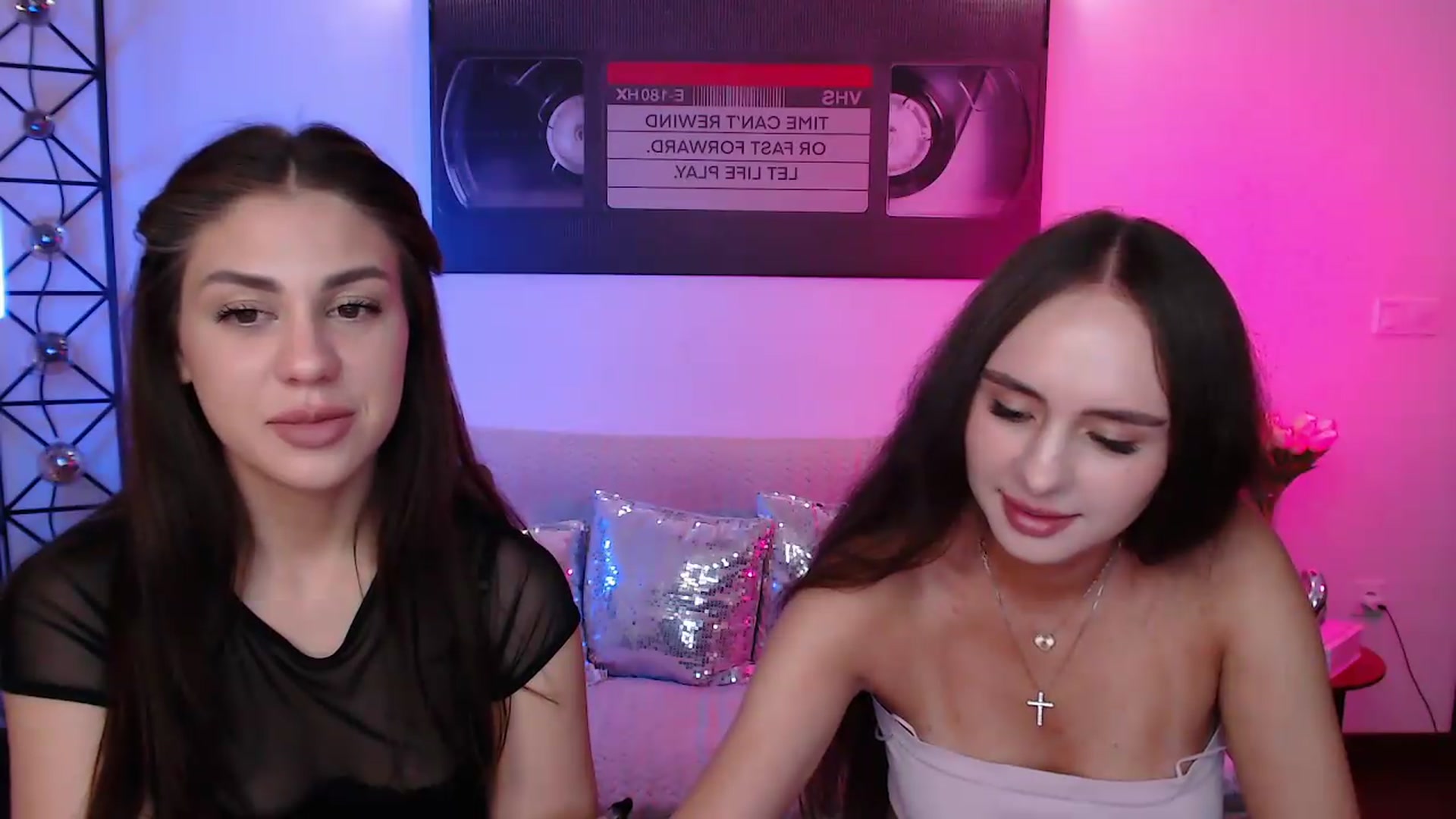 Gallery image thumbnail from Lady_Luck0's myfreecams stream on, 06/06/2026, 24:25 image 6 of 20