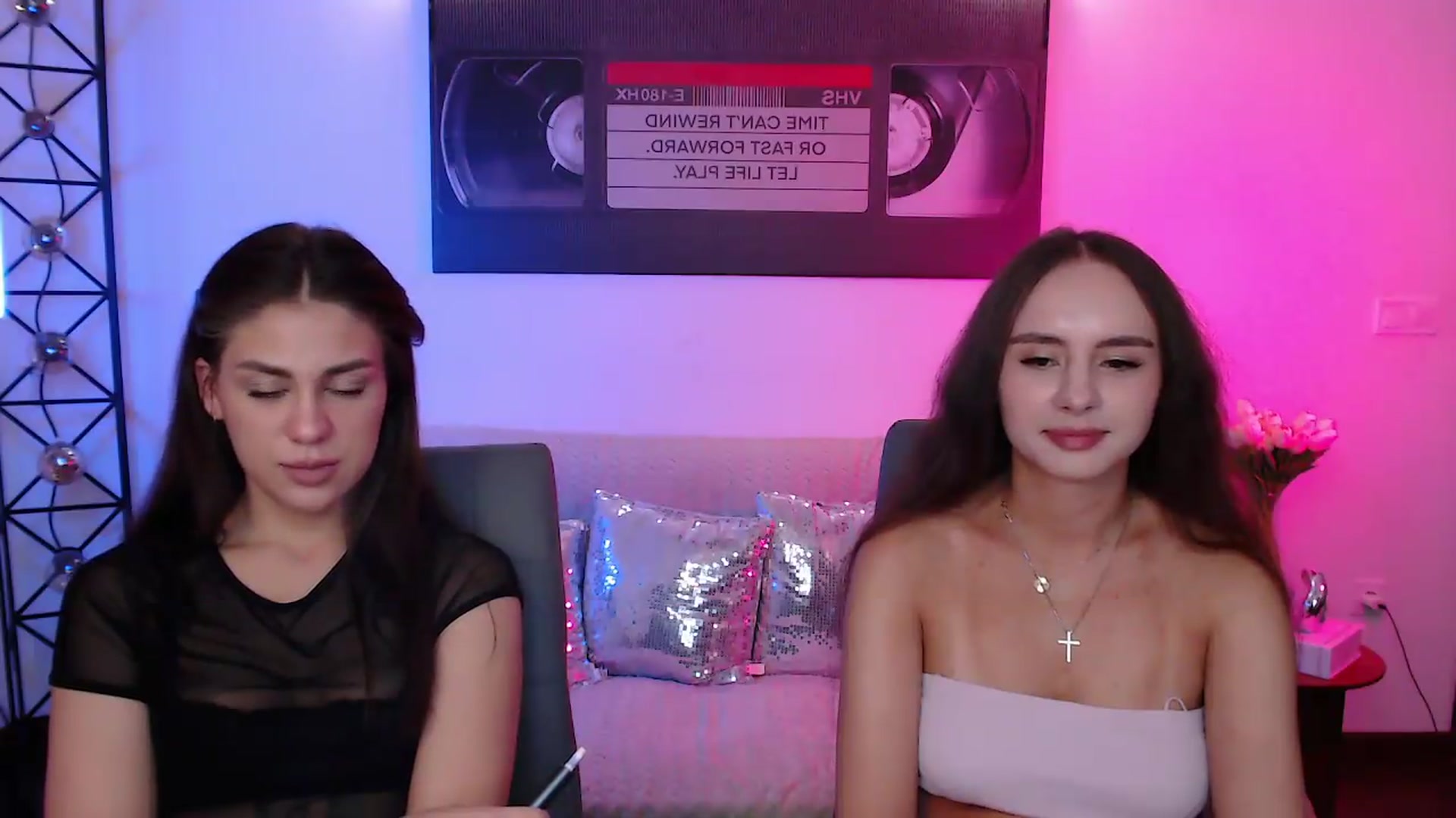 Gallery image thumbnail from Lady_Luck0's myfreecams stream on, 06/06/2026, 24:25 image 15 of 20
