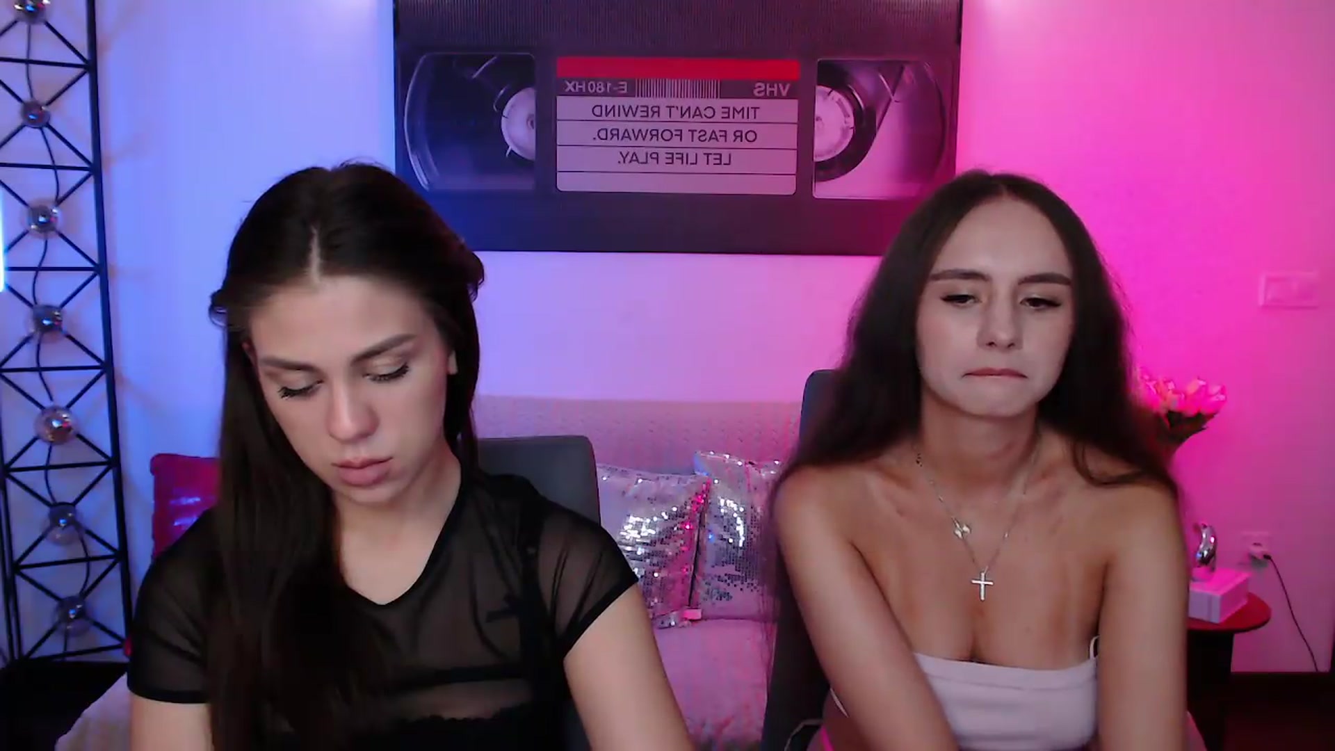 Gallery image thumbnail from Lady_Luck0's myfreecams stream on, 06/06/2026, 24:25 image 18 of 20