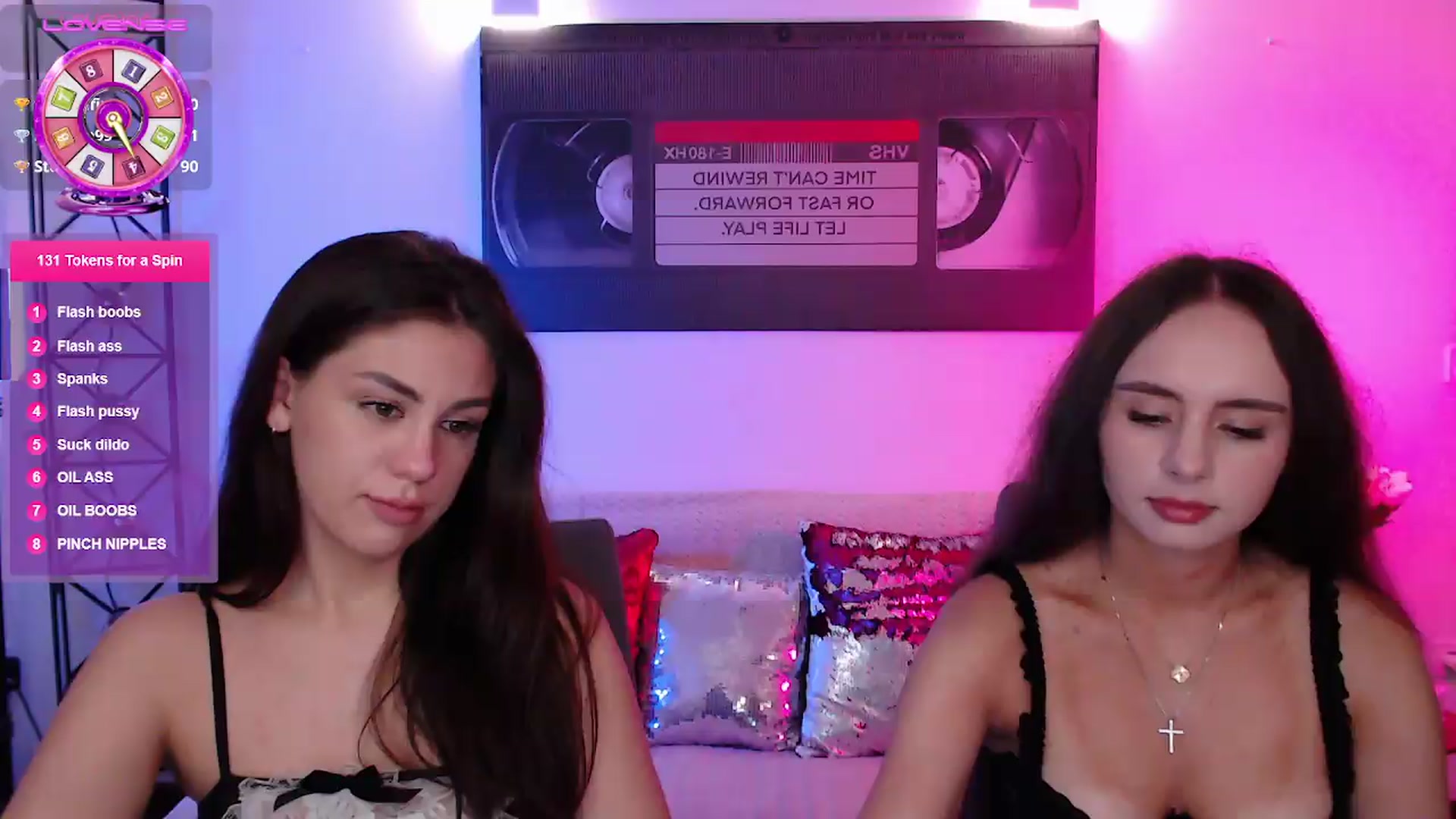 Gallery image thumbnail from Lady_Luck0's myfreecams stream on, 06/07/2026, 24:43 image 2 of 20