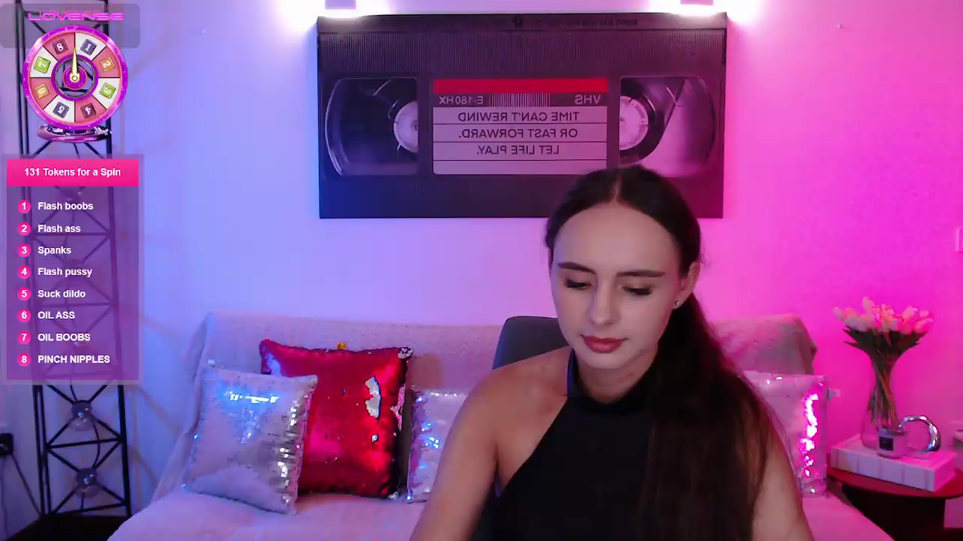 Gallery image thumbnail from Lady_Luck0's myfreecams stream on, 06/08/2026, 24:35 image 17 of 20