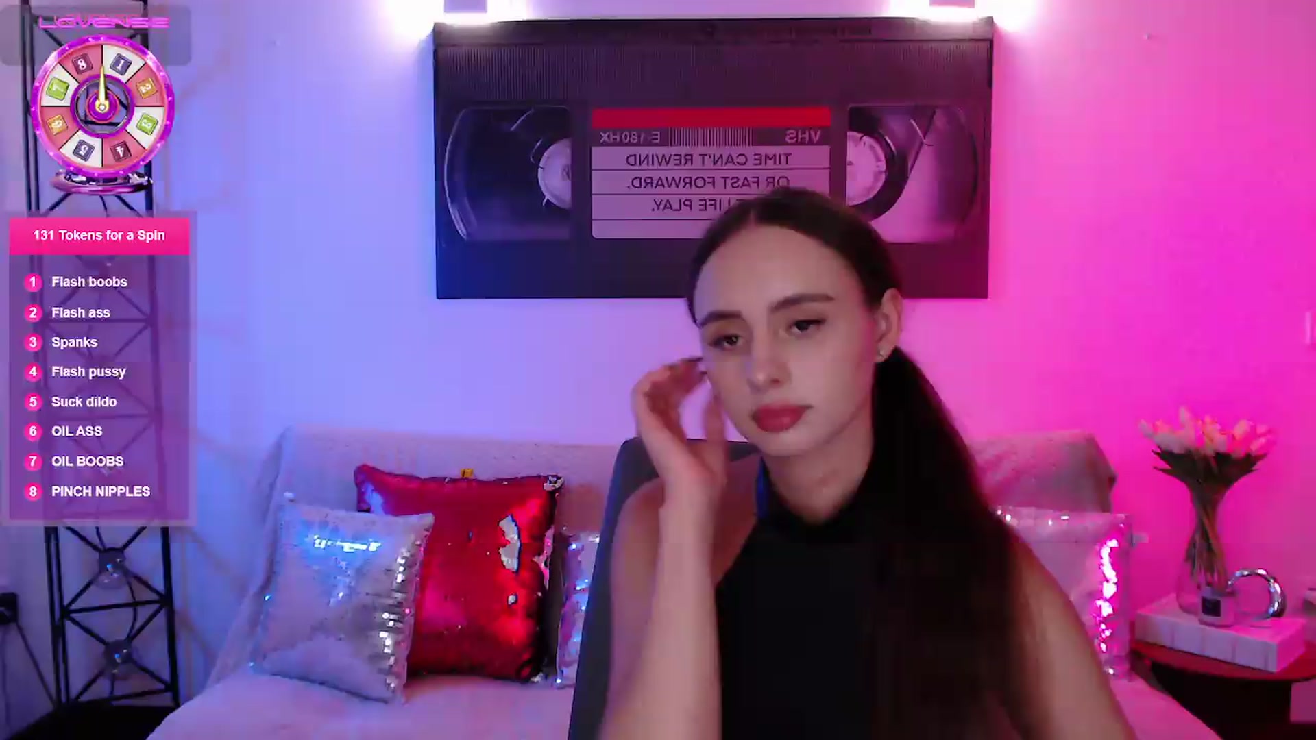 Gallery image thumbnail from Lady_Luck0's myfreecams stream on, 06/08/2026, 24:35 image 15 of 20
