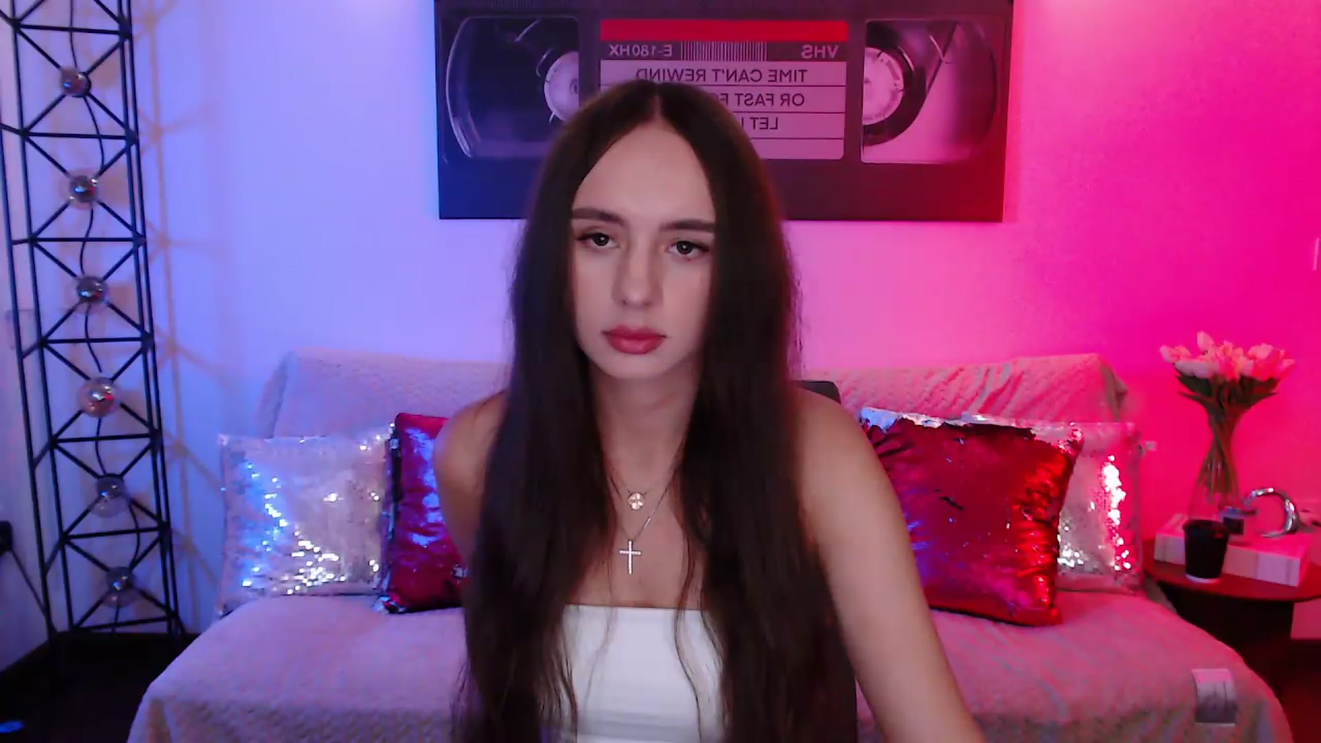 Gallery image thumbnail from Lady_Luck0's myfreecams stream on, 06/18/2026, 22:18 image 2 of 20