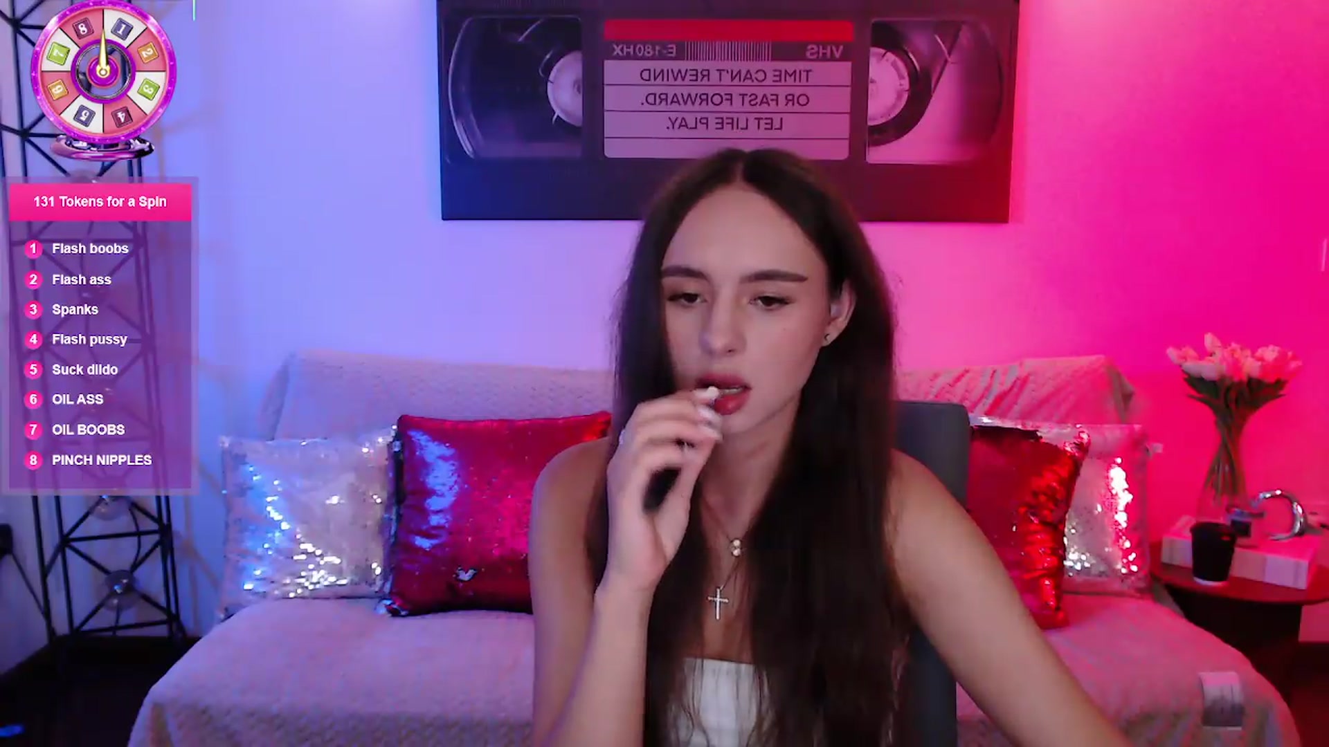 Gallery image thumbnail from Lady_Luck0's myfreecams stream on, 06/18/2026, 22:18 image 8 of 20