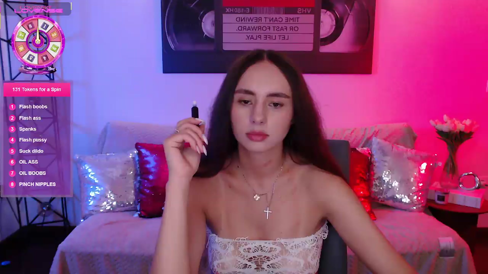 Gallery image thumbnail from Lady_Luck0's myfreecams stream on, 06/20/2026, 24:01 image 18 of 20