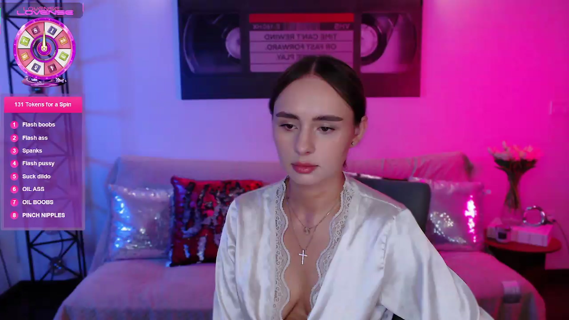 Gallery image thumbnail from Lady_Luck0's myfreecams stream on, 06/27/2026, 22:58 image 16 of 20