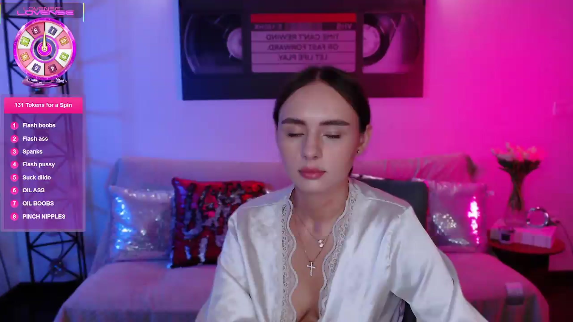 Gallery image thumbnail from Lady_Luck0's myfreecams stream on, 06/27/2026, 23:32 image 17 of 20