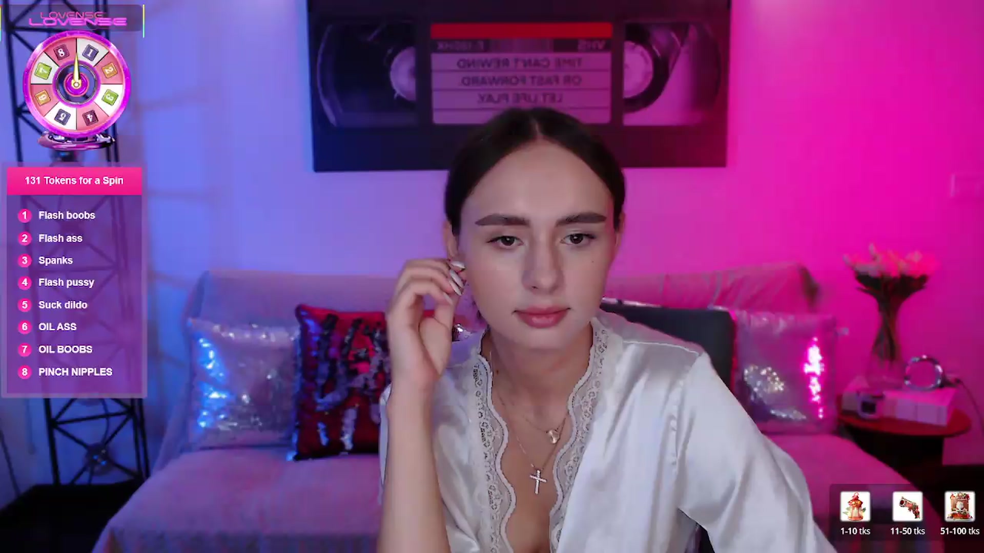 Gallery image thumbnail from Lady_Luck0's myfreecams stream on, 06/27/2026, 23:32 image 9 of 20
