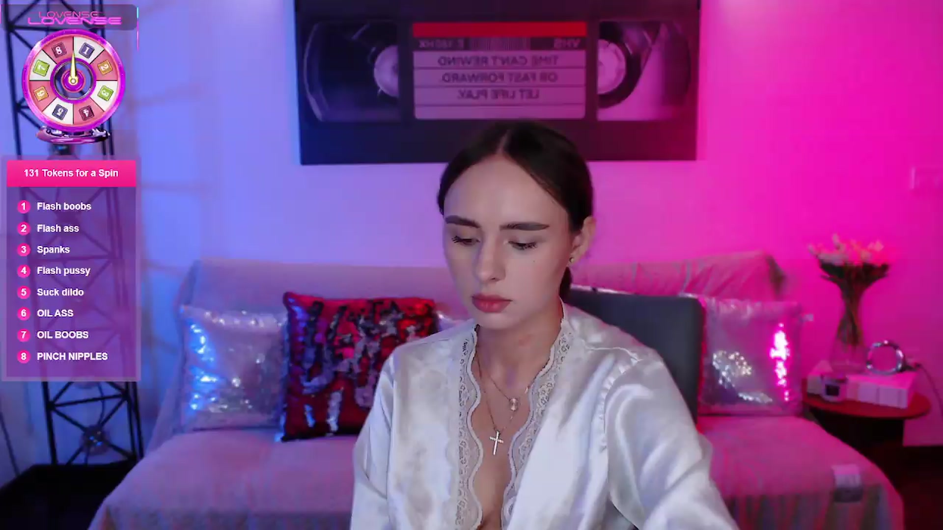 Gallery image thumbnail from Lady_Luck0's myfreecams stream on, 06/27/2026, 23:32 image 2 of 20