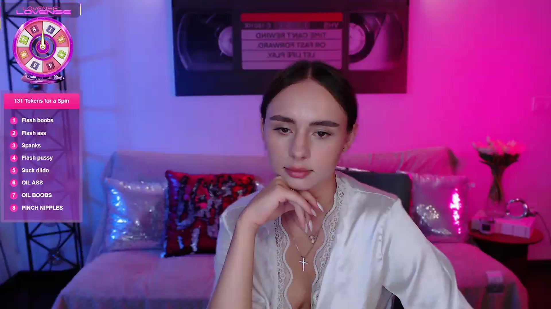 Gallery image thumbnail from Lady_Luck0's myfreecams stream on, 06/27/2026, 23:32 image 14 of 20