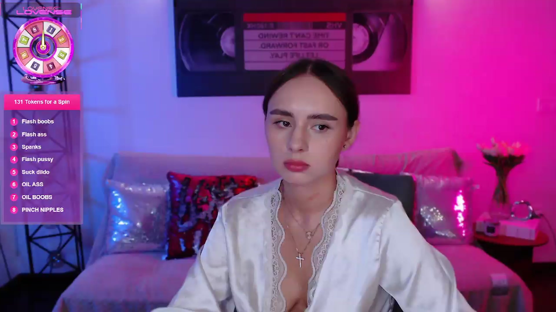 Gallery image thumbnail from Lady_Luck0's myfreecams stream on, 06/27/2026, 23:32 image 10 of 20