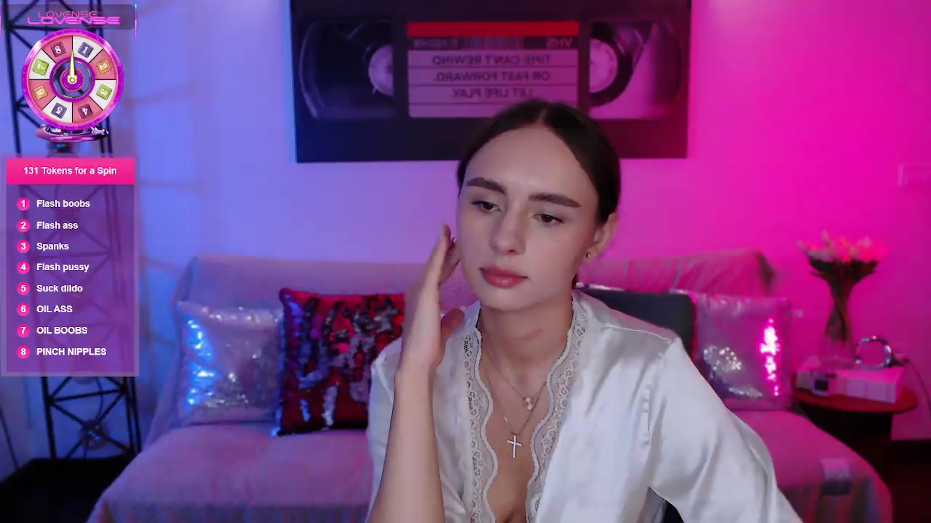 Gallery image thumbnail from Lady_Luck0's myfreecams stream on, 06/27/2026, 23:32 image 13 of 20