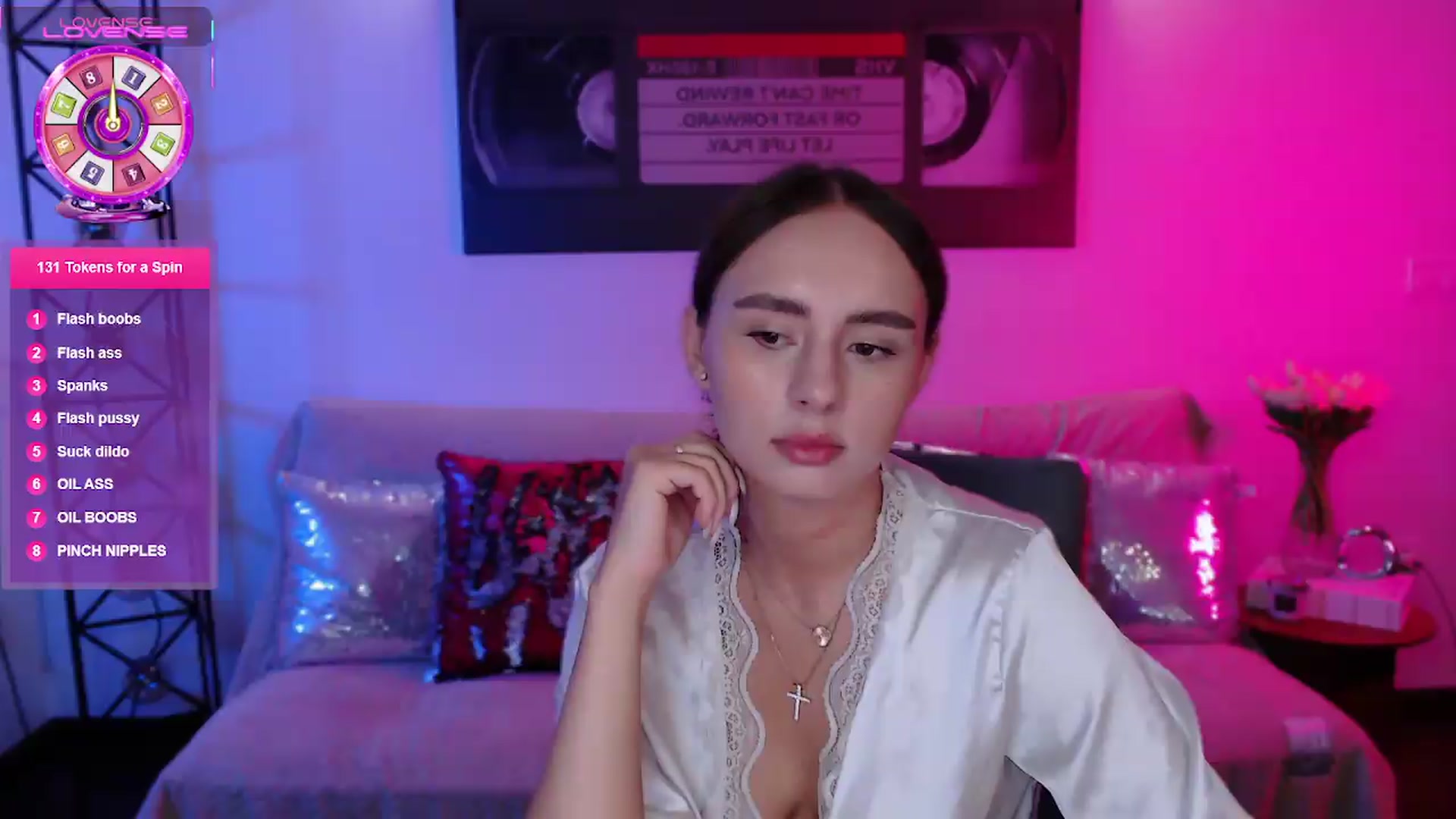 Gallery image thumbnail from Lady_Luck0's myfreecams stream on, 06/27/2026, 23:32 image 11 of 20