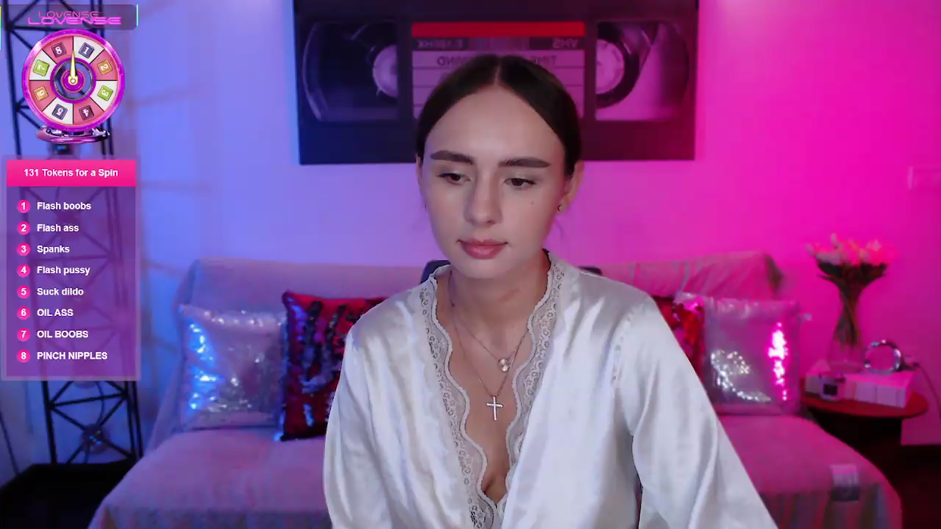 Gallery image thumbnail from Lady_Luck0's myfreecams stream on, 06/28/2026, 24:00 image 7 of 20