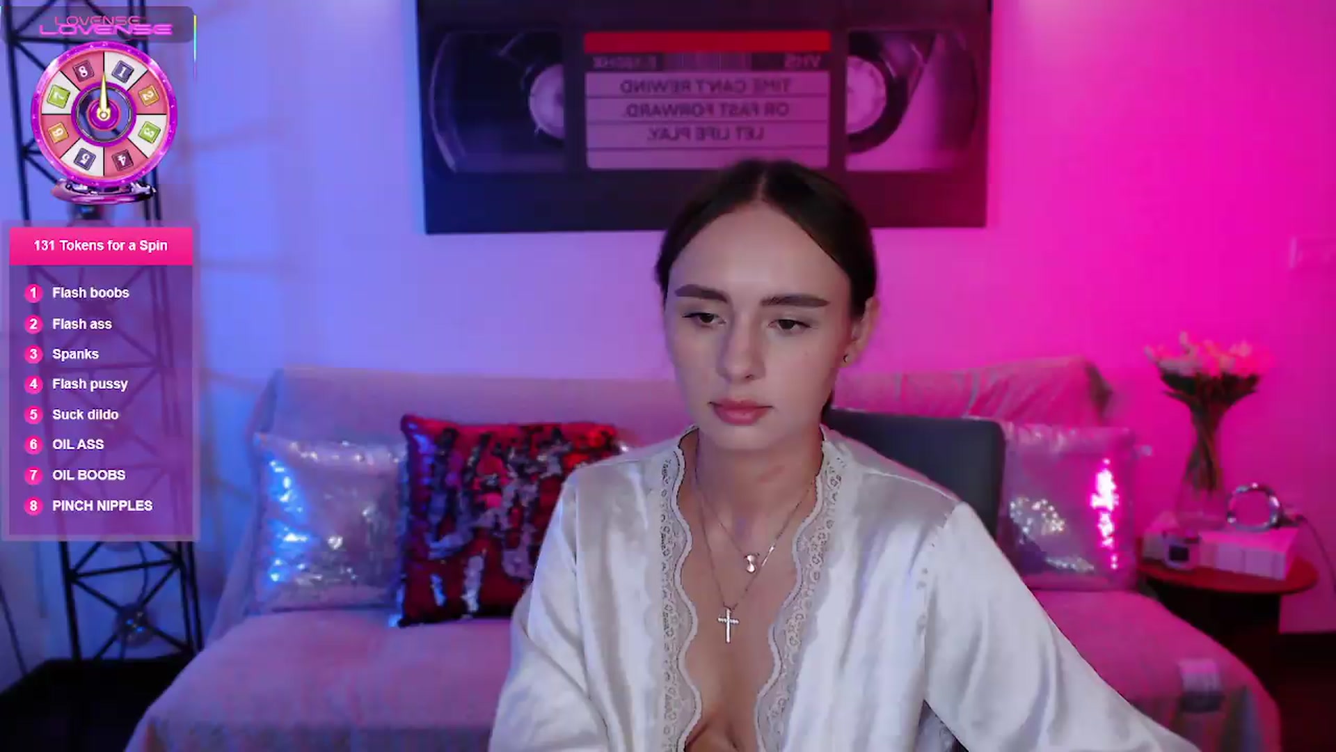 Gallery image thumbnail from Lady_Luck0's myfreecams stream on, 06/28/2026, 24:34 image 5 of 20