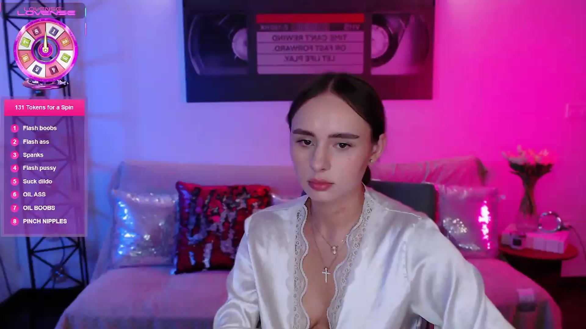 Gallery image thumbnail from Lady_Luck0's myfreecams stream on, 06/28/2026, 24:34 image 14 of 20