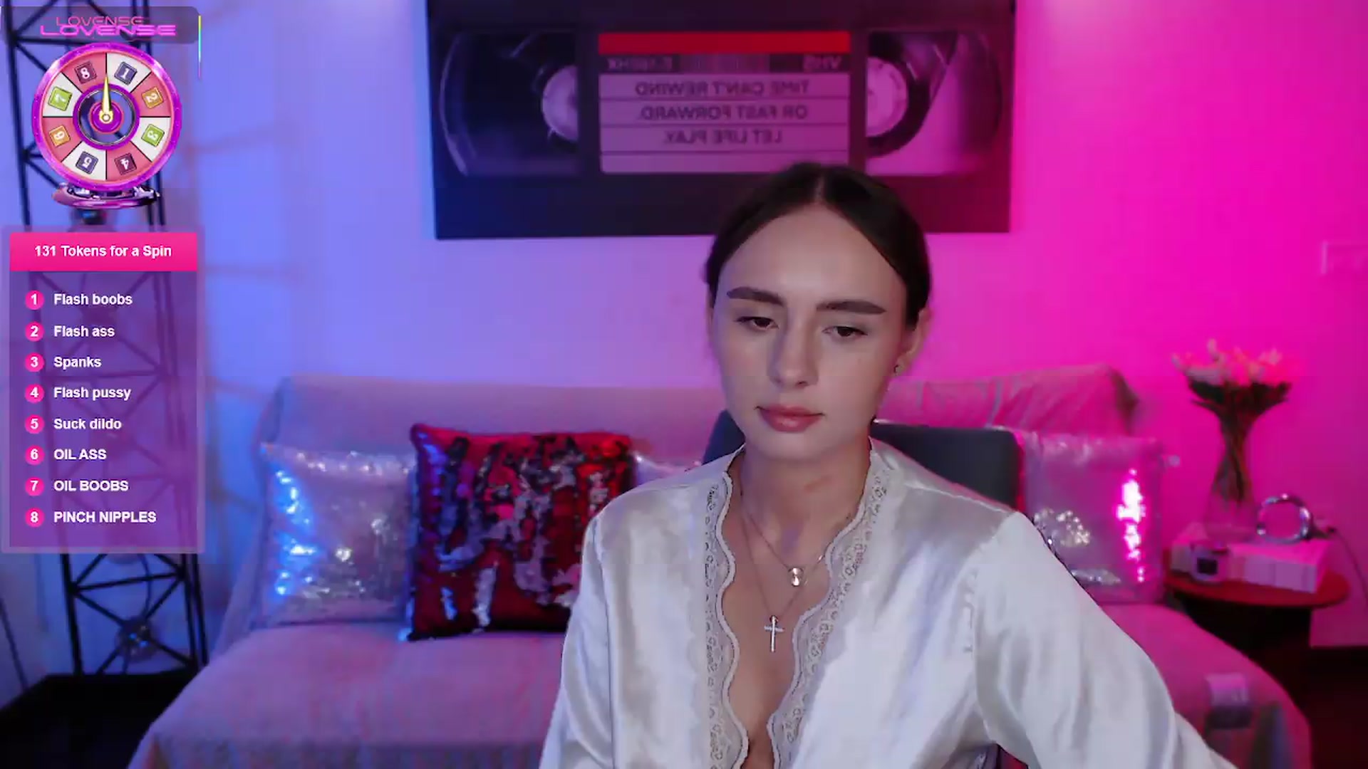 Gallery image thumbnail from Lady_Luck0's myfreecams stream on, 06/28/2026, 24:34 image 13 of 20