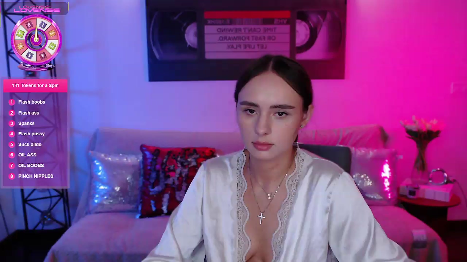 Gallery image thumbnail from Lady_Luck0's myfreecams stream on, 06/28/2026, 24:34 image 1 of 20