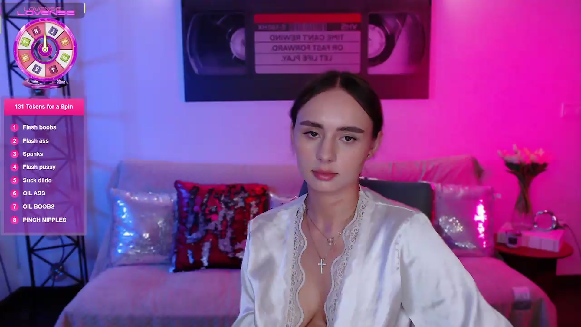 Gallery image thumbnail from Lady_Luck0's myfreecams stream on, 06/28/2026, 24:34 image 17 of 20