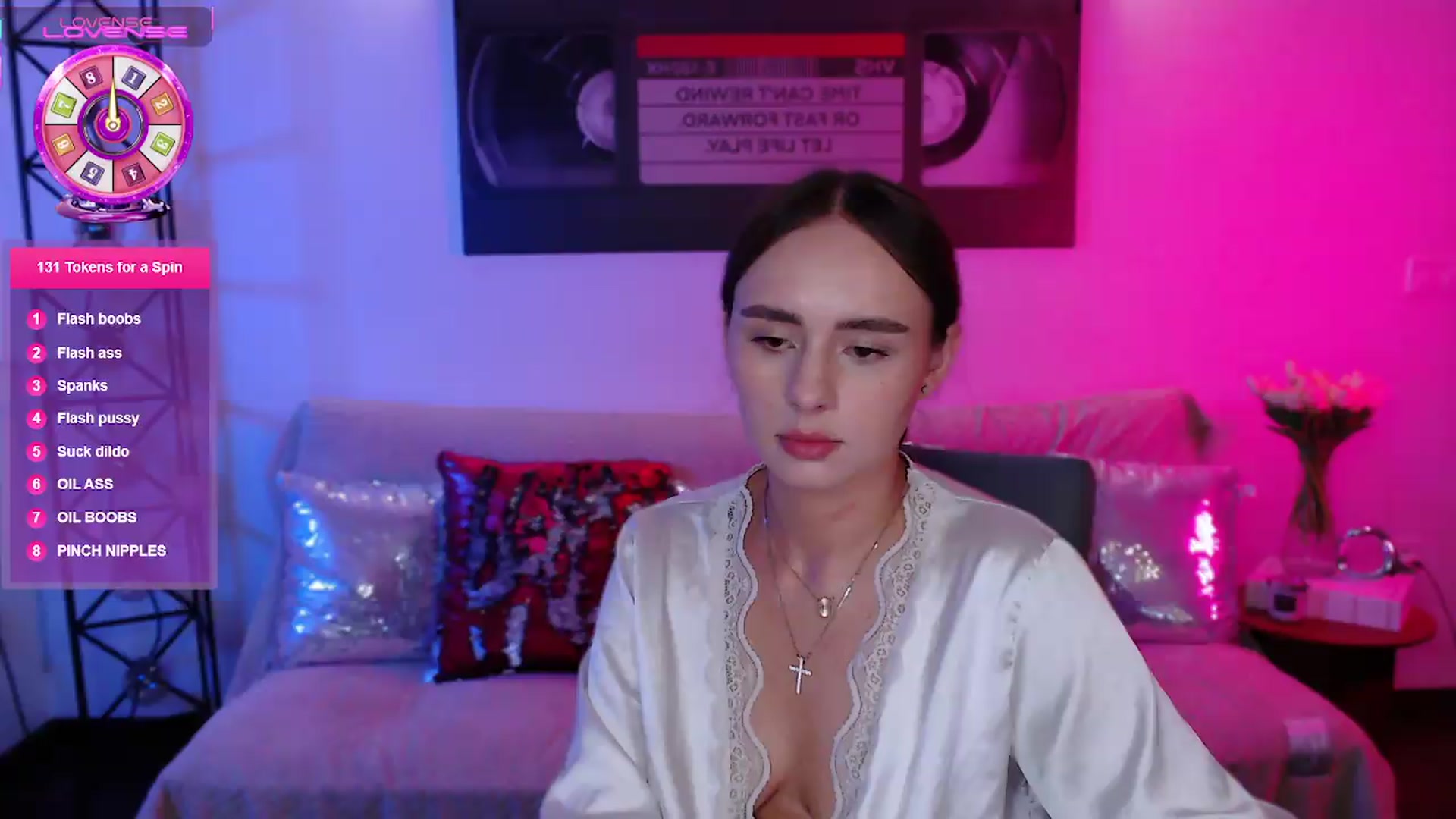 Gallery image thumbnail from Lady_Luck0's myfreecams stream on, 06/28/2026, 24:34 image 2 of 20