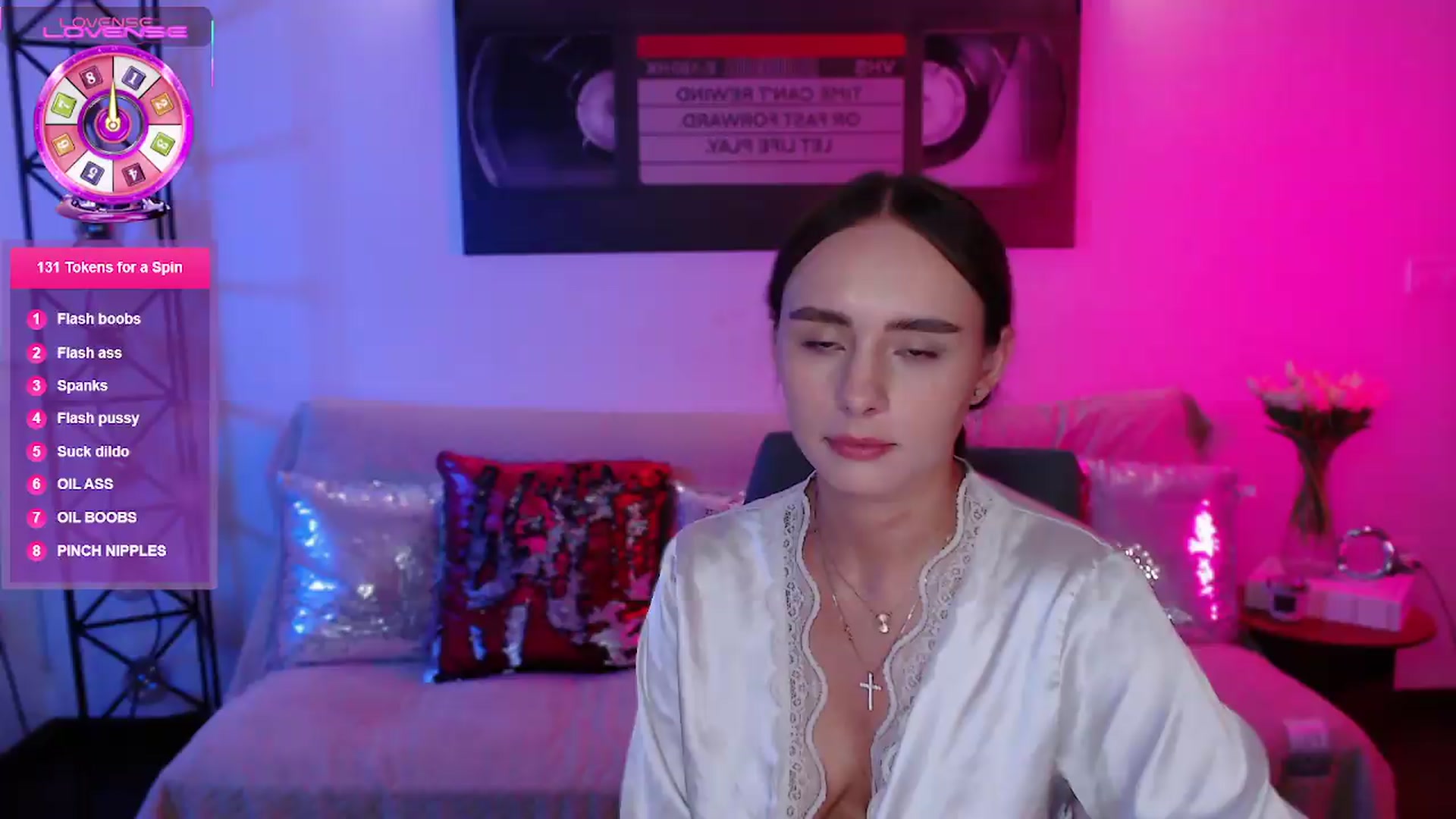 Gallery image thumbnail from Lady_Luck0's myfreecams stream on, 06/28/2026, 02:13 image 14 of 20