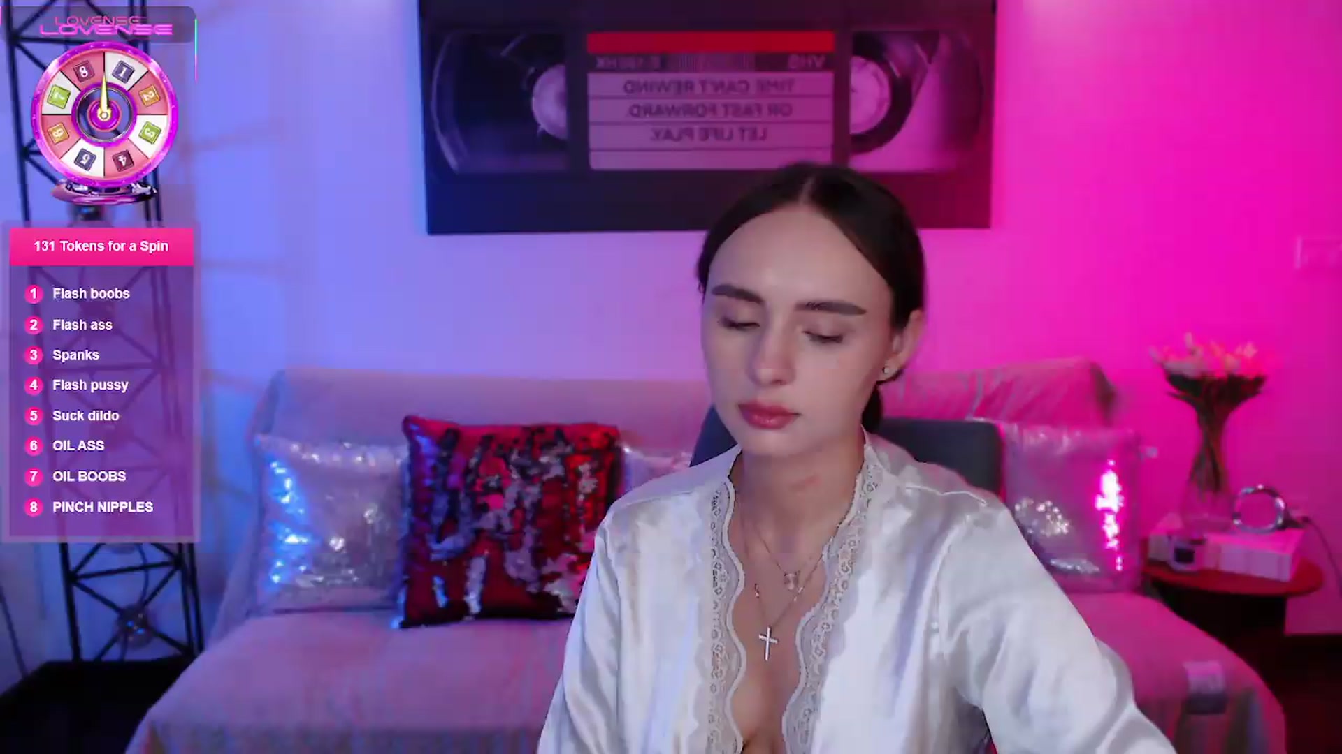Gallery image thumbnail from Lady_Luck0's myfreecams stream on, 06/28/2026, 02:13 image 6 of 20