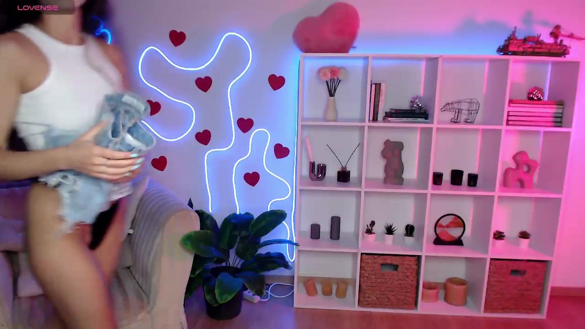 Gallery image thumbnail from Lady_Luck0's myfreecams stream on, 08/03/2026, 20:59 image 11 of 20