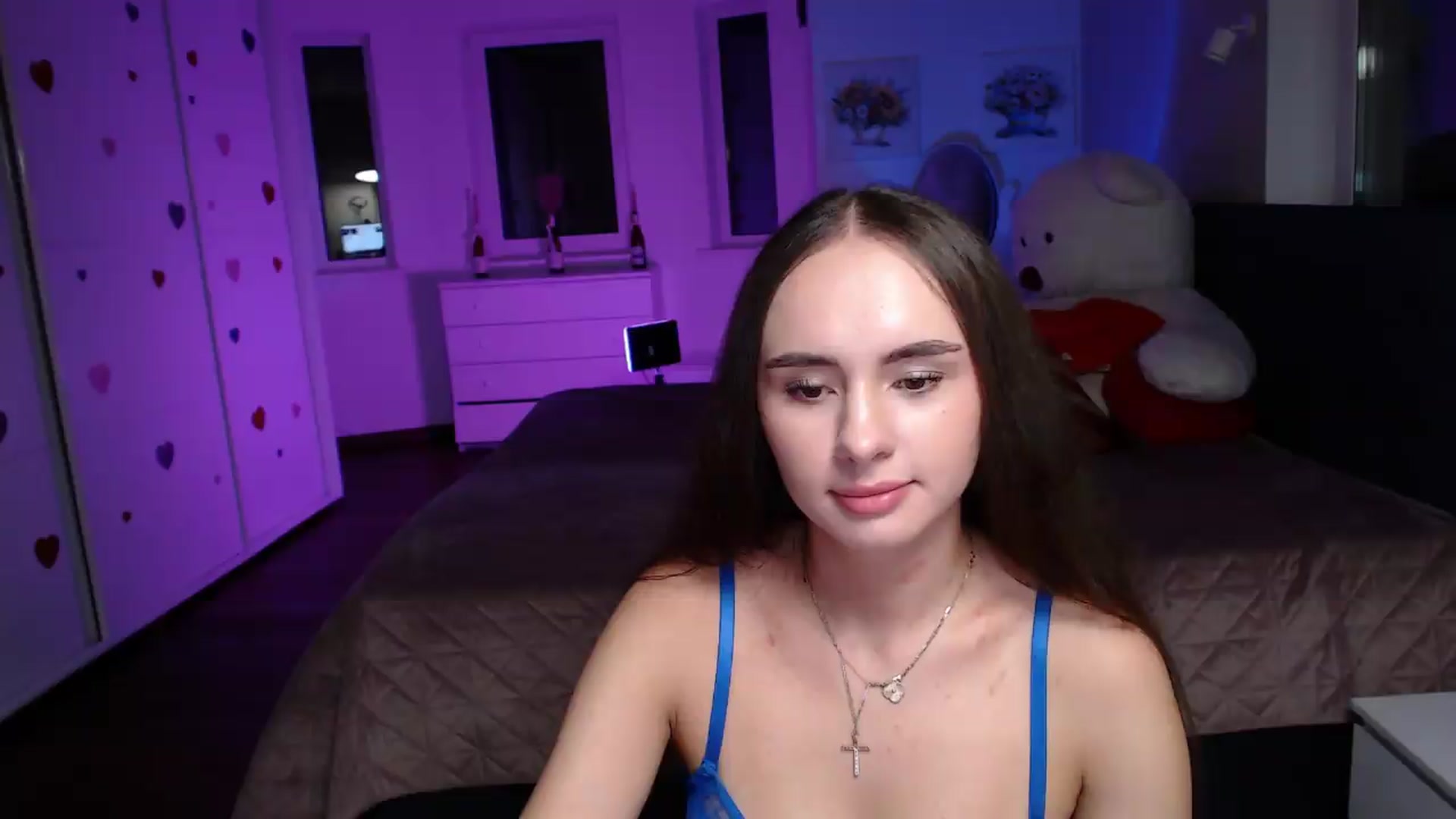 Gallery image thumbnail from Lady_Luck0's myfreecams stream on, 08/15/2026, 24:56 image 18 of 20