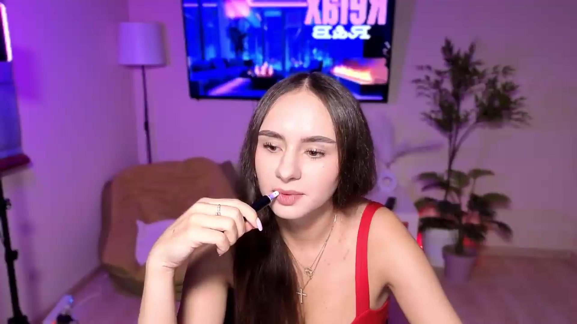 Gallery image thumbnail from Lady_Luck0's myfreecams stream on, 08/19/2026, 22:34 image 19 of 20